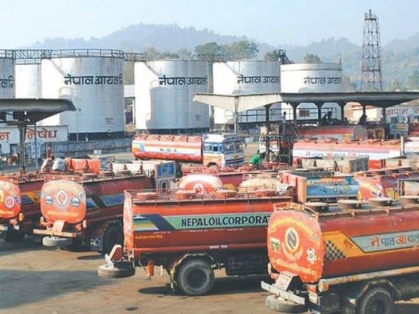 भारतबाट खरिद गर्ने पेट्रोलियम पदार्थको मूल्य घट्यो
