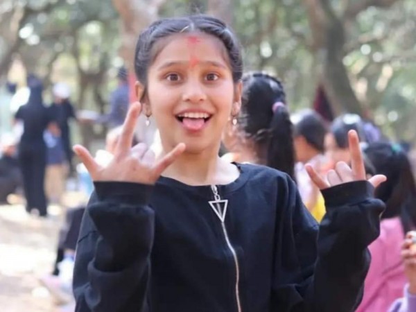Nations Got talent मा Top 12 मा पर्न सफल दार्चुलाकी चेली माेनालिशा धामी ।