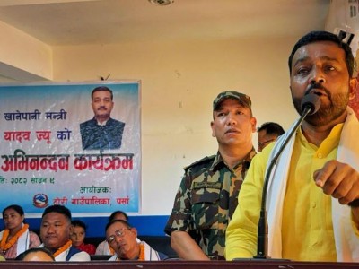 मधेश प्रदेशका आठ जिल्लाको खानेपानी समाधानका लागि साझा जिम्मेवारी आवश्यक छ : मन्त्री यादव ।