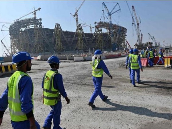 विश्वकप फुटबल हेर्न आउने १० लाख जनालाई कतारले  कोरोना खोप लगाइदिने