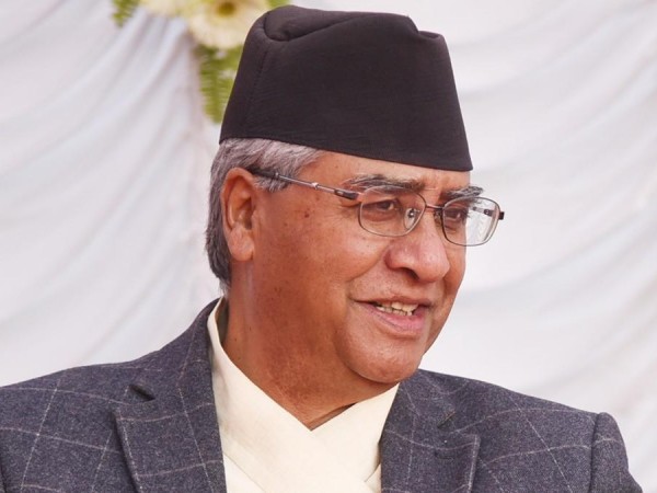 मल कारखाना स्थापना गर्न उद्योगी व्यवसायीहरुलाई प्रधानमन्त्री देउवाको आग्रह