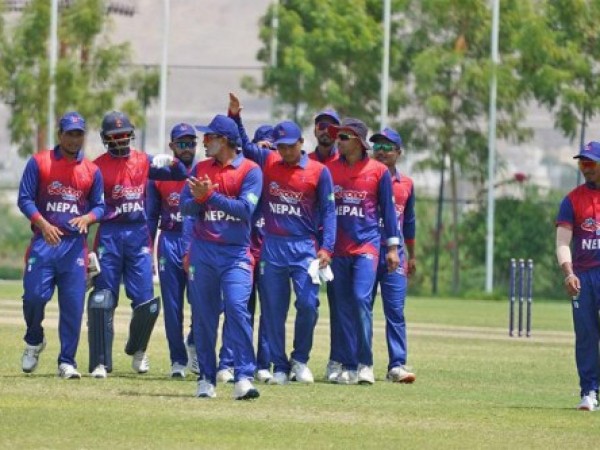 लिग टु को त्रिकोणात्मक श्रृंखला यूएईमा हुने