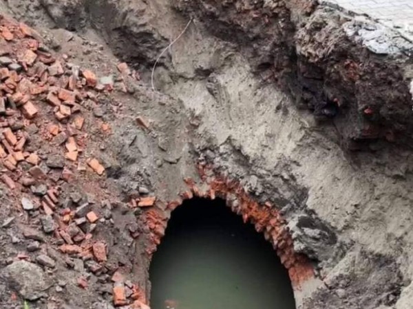  १५ फिट तल टुकुचा भेटियो 