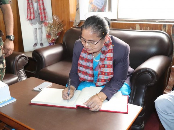 भृकुटीमण्डपको खुला (हङकङ)बजार व्यवस्थित गर्न मन्त्री चौधरीको निर्देशन