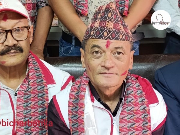 ब्लाेदान काठमाडौं जिल्लाकाे छैटौं अधिवेशन बाट अध्यक्षमा सर्व सहमत अधिकारी निर्वाचित ।