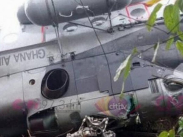 घानामा सैनिक हेलिकप्टर दुर्घटना हुदा दुई मन्त्रीसहित आठ जनाकाे मृत्य ।