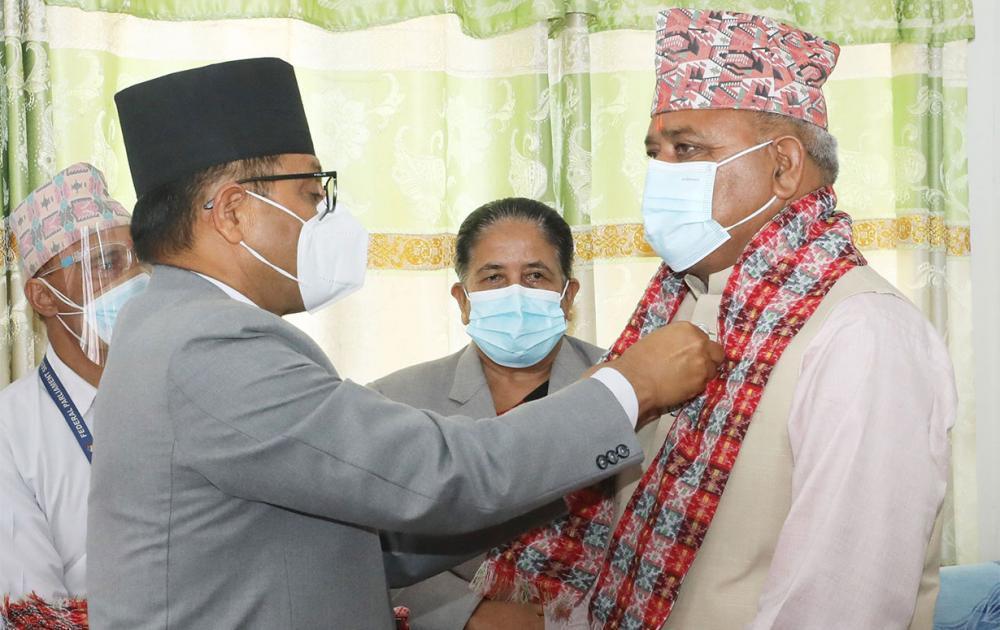 राष्ट्रियसभा सदस्य दृगनारायण पाण्डेले लिए सपथ