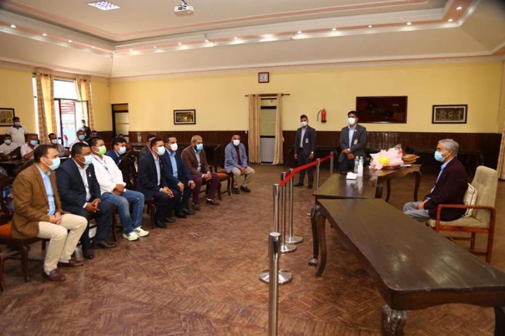 शिक्षा ऐन व्यवसायीमैत्री बनाउन प्रधानमन्त्रीलाई नेकाको आग्रह