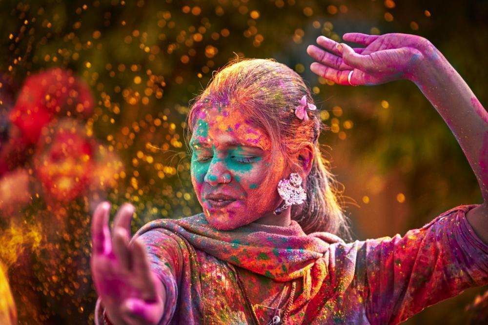 सभ्य बन्दै होली पर्व