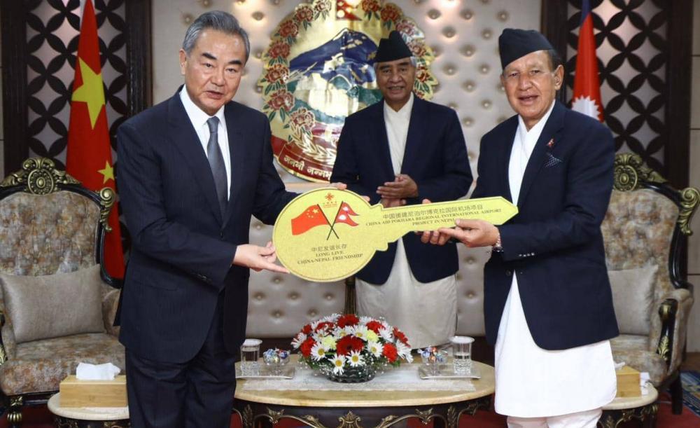 चीनद्धारा नेपाललाई पोखरा विमानस्थलको साँचो हस्तान्तरण