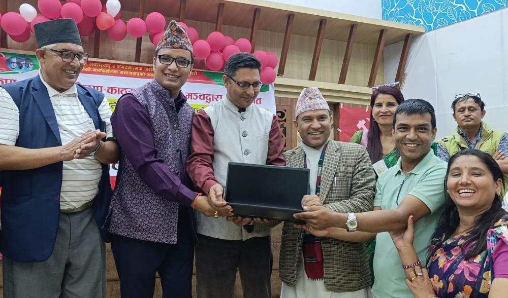 सम्पर्क मञ्चको दशै उपहार कार्यक्रम सार्वजनिक ,भण्डारीले जिते  प्रथम  पुरस्कार ।