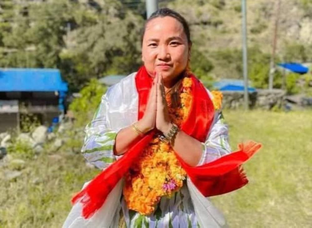 गाैरीशंकर गाउँपालिकाकाे उप प्रमुखमा २०५ मतले एमालेका शेर्पा बिजयी ।