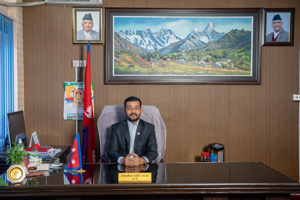 वीरगञ्जमा शान्ति र सद्भाव कायम राख्न मन्त्री यादव द्वारा अपिल।