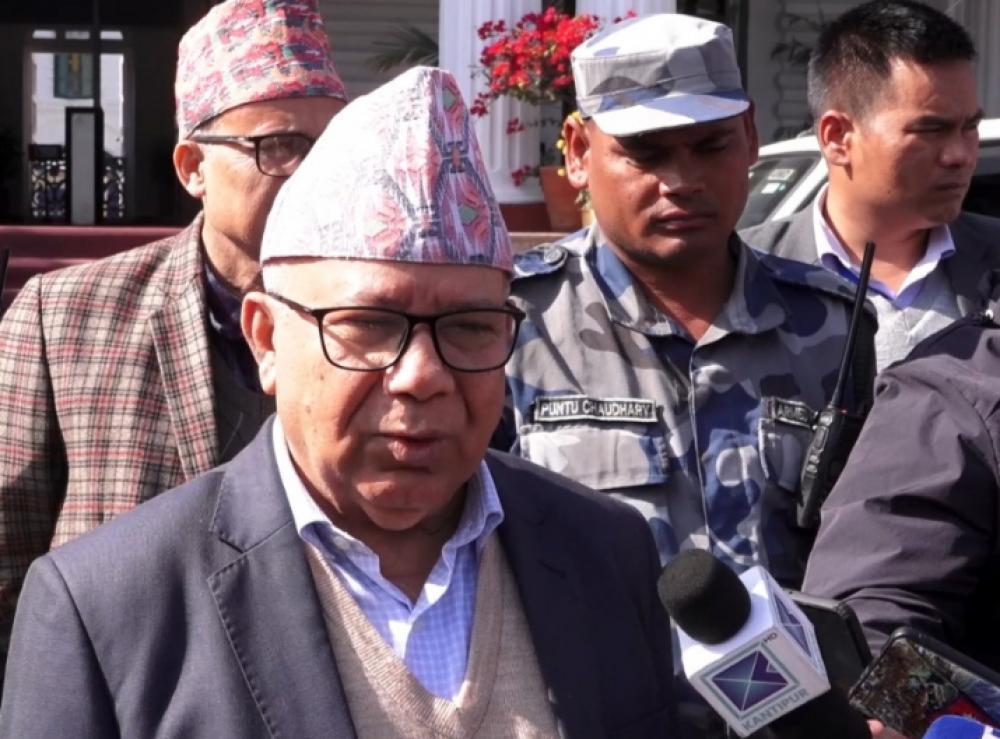 पूर्व प्रधानमन्त्री नेपाललाई ३५ लाख धराैटीमा विशेष अदालतको छाेड्न आदेश ।